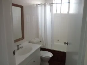 Jindabyne apartment sleeps 8 with great lake views - Image 2