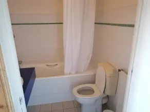 Apartment with panoramic view and pool - Image 2