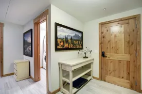 White Spruce 209 | Palatial Condo + Hot Tub Access - Image 2