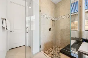Elegant Desert Luxury 4 Bedroom Home - Image 5