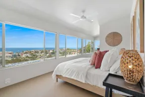 “Blending Style & Luxury” – Ocean views and close to beach - Image 5