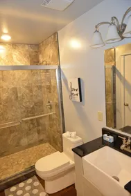 2 Bedroom Oasis! Mother in-Law Apt Forest Lake, MN - Image 5
