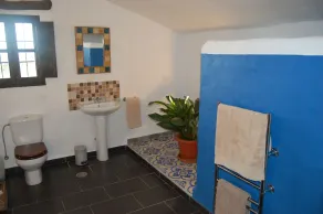 Vackra stora lantliga bergssidan Cortijo med \"wow\" sjö och havsutsikt - Image 2