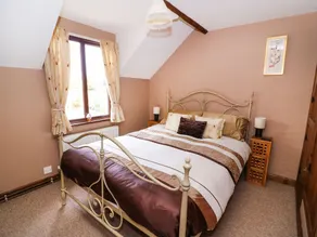 Oak Cottage - Image 3