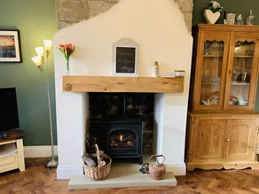 Stunning 17c cottage, a true home away from home, in a delightful heritage area - Image 2