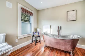 Lovely & Light-Filled Victorian Townhouse with Luxury Amenities   - Image 5