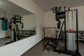 La Piscina - Image 3