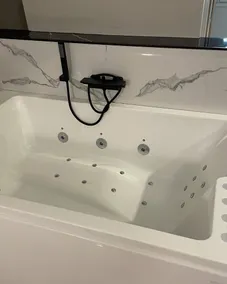 Suite with whirlpool bath in the heart of the Cevennes mountains - Image 3