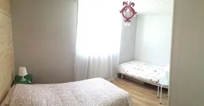 Superb, newly renovated apartment - Image 5