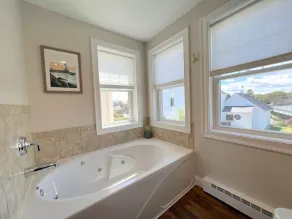 Luxury 7 Bedroom Family Beach house, Steps to Beach, Hot Tub, Sleeps 22, Parking - Image 5