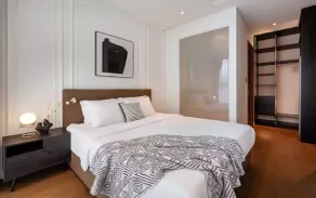 Sunny Lumiere Riverside Luxury Residence - Image 5