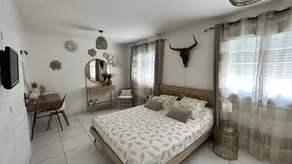 VILLA MED POOL OG JACCUZI, TÆK TIL CAMARGUE, GRAU DU ROI, NIMES OG ARLES - Image 2