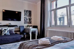 Prague Petite Price Penzion, Apartment 9, Sleeps 3, 10 min to Prague Center - Image 3
