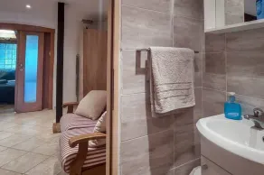 Apartment for two in a renovated stone villa with a swimming pool - Image 3