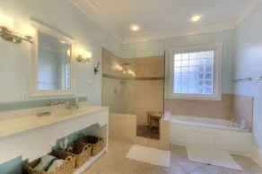 Belle maison de plage, près du village et de la plage, piscine privée, 14 personnes - Image 3