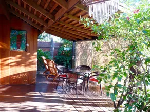 Comfort Suite, garden side, 1 bedroom, living room, kitchen, private bathroom - Image 4