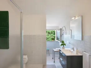 Sunny Stay in Tavullia Hills - Image 2