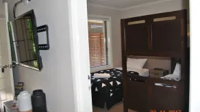 Grevillea Gardens Apartment 3 - Image 3
