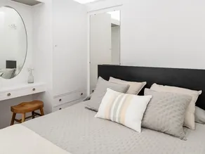 Colon Apartment II by Flatsweethome - Image 4