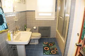 New Listing!  Spacious 3+ br 3 ba with Game/movie Rm Lake nearby  - Image 4