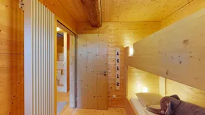 Stylish architects hut ski lift - Image 3