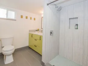 Hot & Chic Mississippi District -Fresh, Bright & Modern Bungalow - Image 3