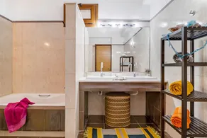 Villa 'Nidri Hills' with Sea View, Wi-Fi and Air Conditioning - Image 3