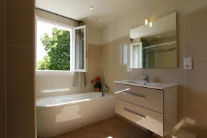 Graziosa villa Charentaise con giardino recintato, piscina privata riscaldata, 8 + 2 posti letto - Image 2