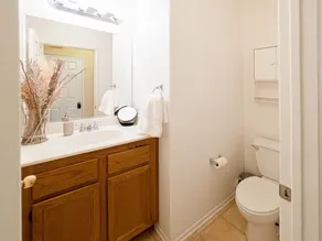 Spacious Cozy Home Near Almeria Park - Image 5