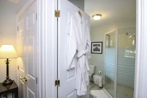 The Tuxedo Suite | The Jypsy Inn - Image 3