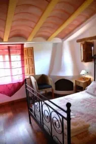 The House of the River for 13 people - Image 4