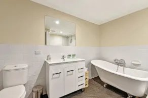Wollombi Cottage | Fresh & Refurbished | Walk to the Village - Image 2