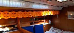 Bed & Boat Holiday. - Image 3