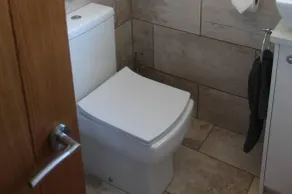 Remarkable 2-bed House in Walesby Nottinghamshire - Image 3