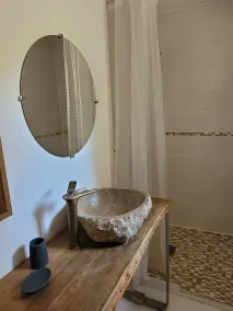 CHARMING HOUSE WITH POOL.... IN A GREEN SETTING, NEAR UZES. - Image 3