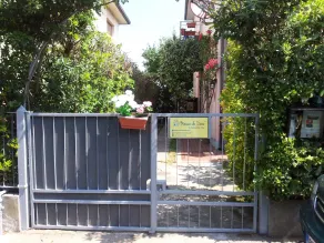 Duplex Garden Apartment - Image 4
