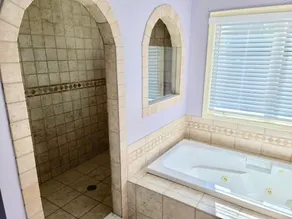 Big And Spacious 5-Bedroom With Outdoor Pool in Kunkletown near Blue Mountain - Image 4