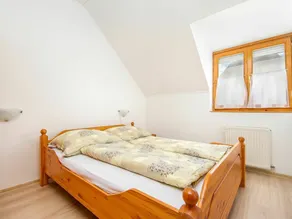 Cosy apartment for 4 people with A/C, pool, WIFI, TV and patio - Image 5