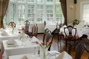 Four Chimneys Inn - Image 3