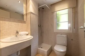 MARTORELL - Terraced House Only Families - Image 4
