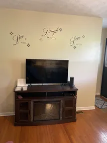 Charming Jefferson City Retreat  - Image 3