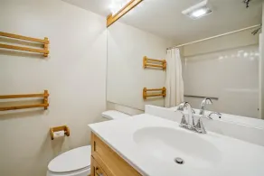 Highridge D18 Inviting Country-Style 2BR Retreat with Pool, Hot Tub & Game Room - Image 2