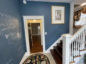Historic Walnut Street  Huge Home 8 bedrooms 4 bath - Image 2