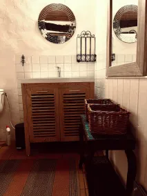 Stone Cottage med privat solterrasse og bjergene - Image 2