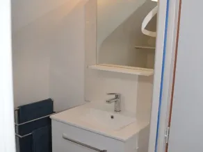 Comfortable house, pets allowed, enclosed garden - Image 3
