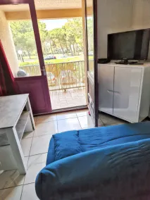 Homerez - Flat in Gruissan, shared pool - Image 4