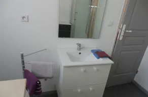 holiday renting - Image 2