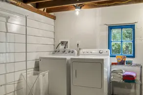 Clean and Stylish Home- walking distance to Tulsa Expo and Route 66. - Image 2