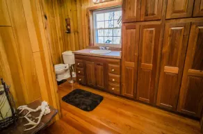 Pura Vida - Spacious Woodland Retreat - Image 4