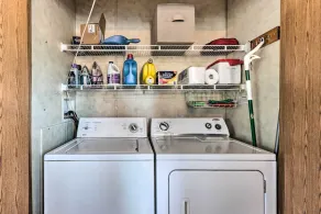 < 2 Mi to Lake Access: Pet-Friendly Flemington Gem - Image 2